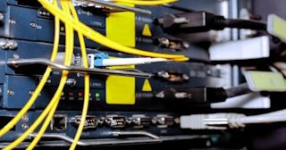 Заказать монтаж сетей в Троицке. Обслуживание ПК, ремонт от 309 руб